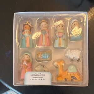 Nativity Scene Figurines Set of 9